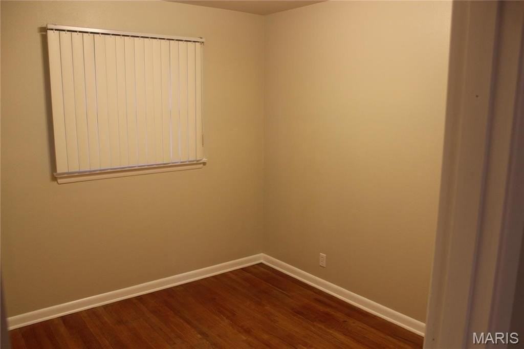 10832 Three Court Drive - Photo 7 of 10