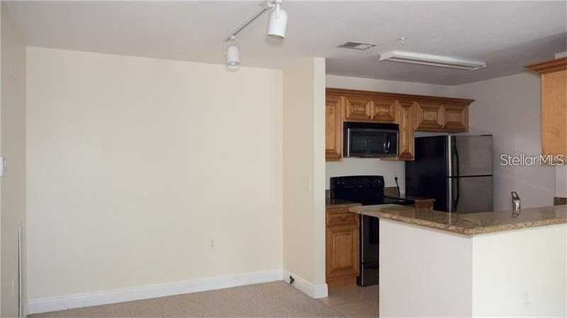 7428 Vista Way #202 - Photo 7 of 20