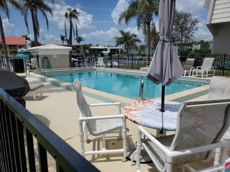 3233 Wood Thrush Dr #24A - Photo 2 of 28