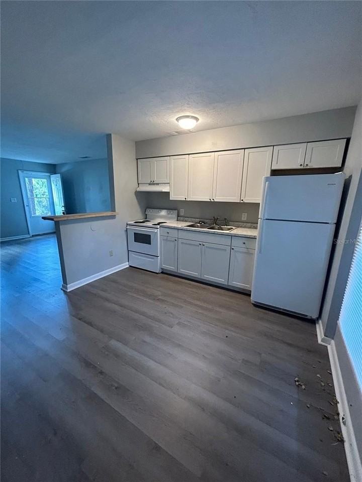 2212 Se 36th Ter #A - Photo 2 of 7
