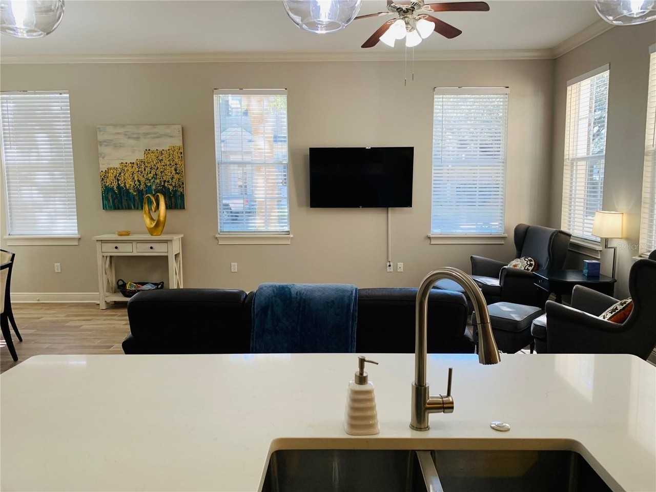 1400 Lake Baldwin Ln - Photo 5 of 18