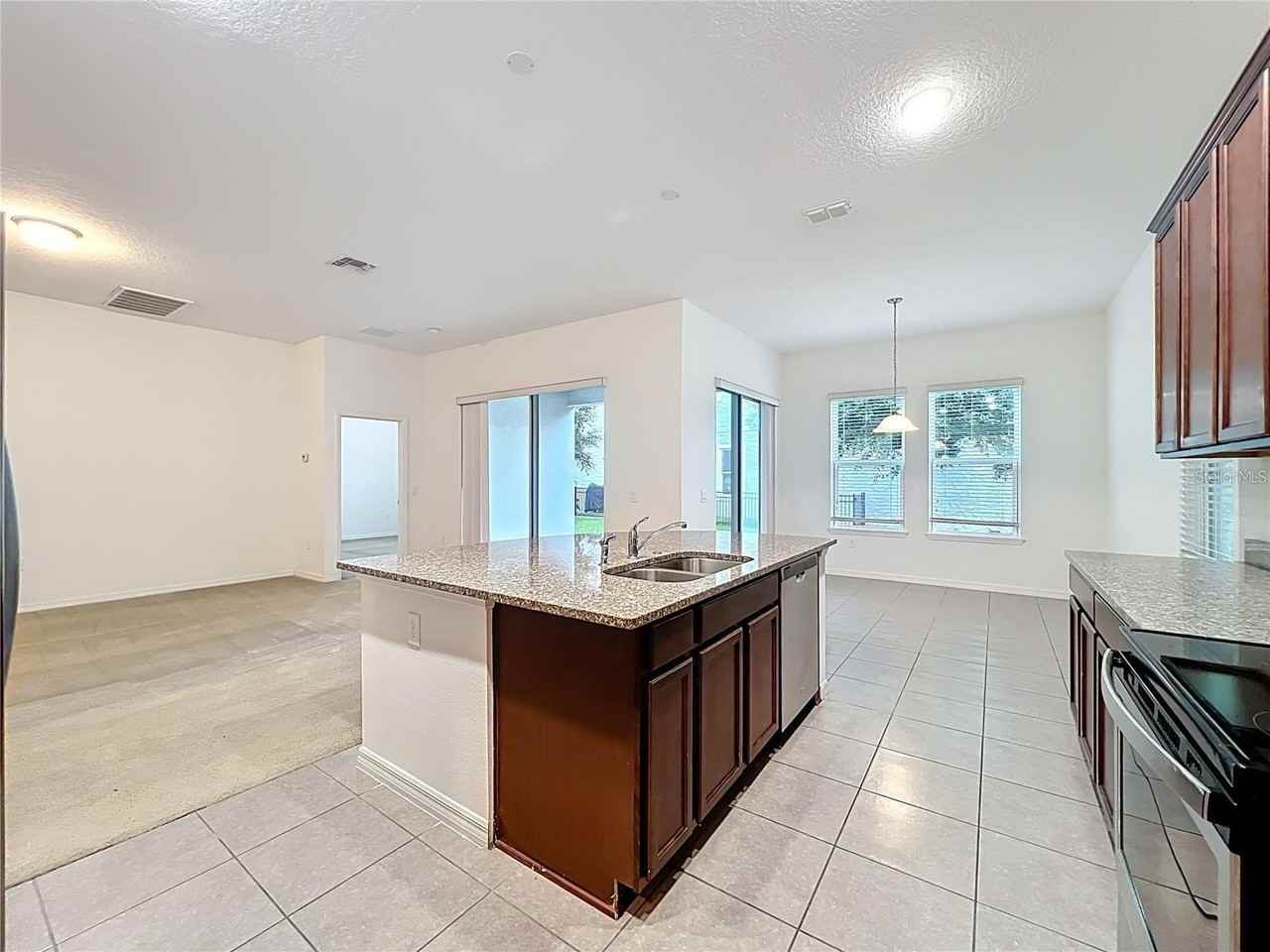 12821 Westside Village Loop - Photo 7 of 42