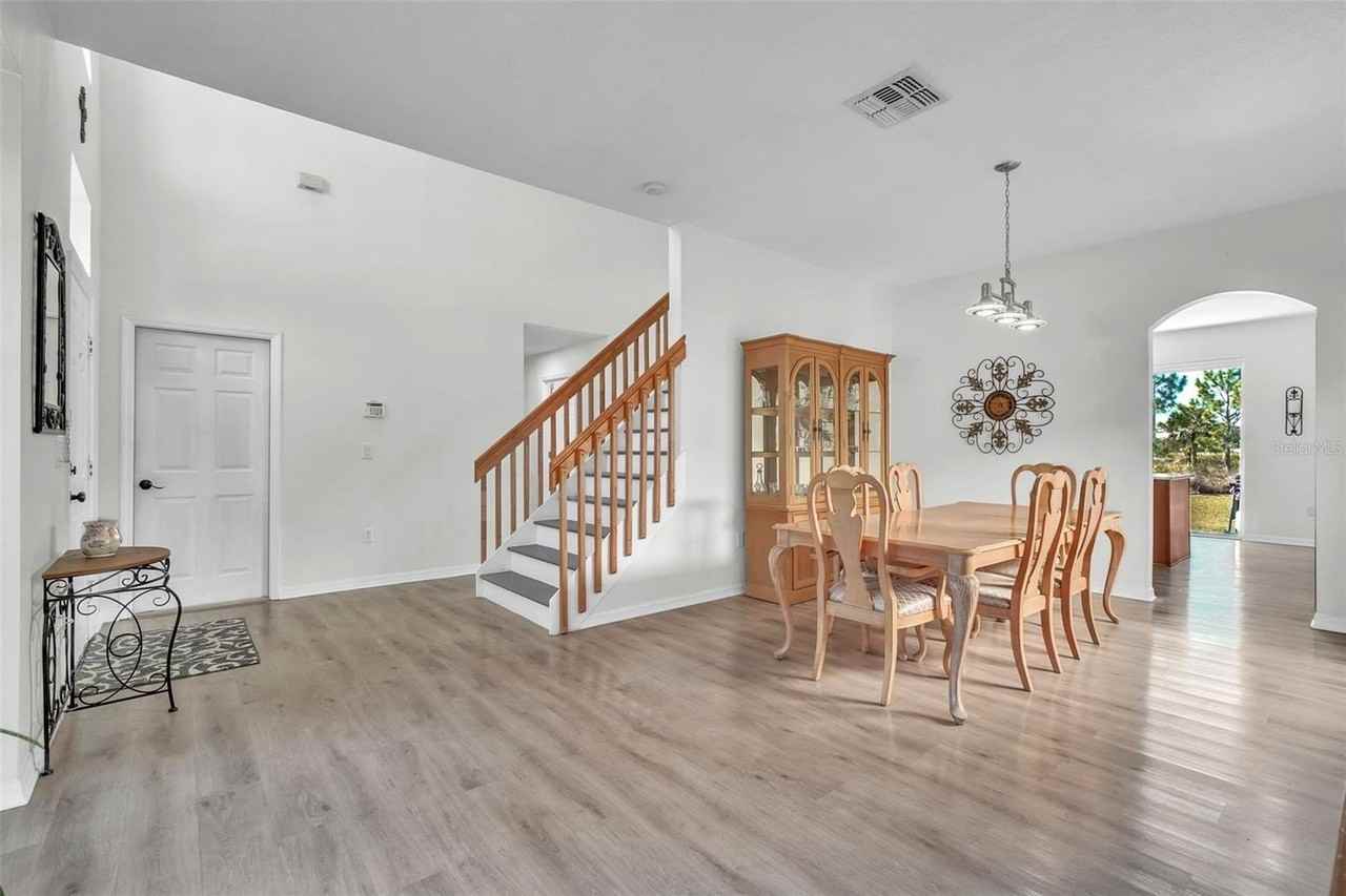 9826 Heron Pointe Dr - Photo 5 of 39