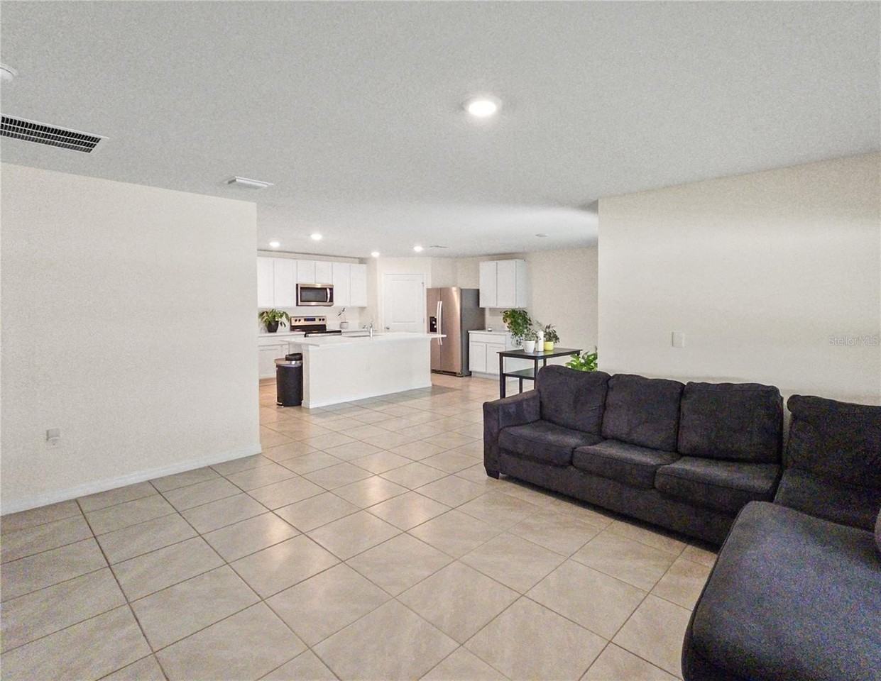 304 Se 66th Ct - Photo 7 of 28