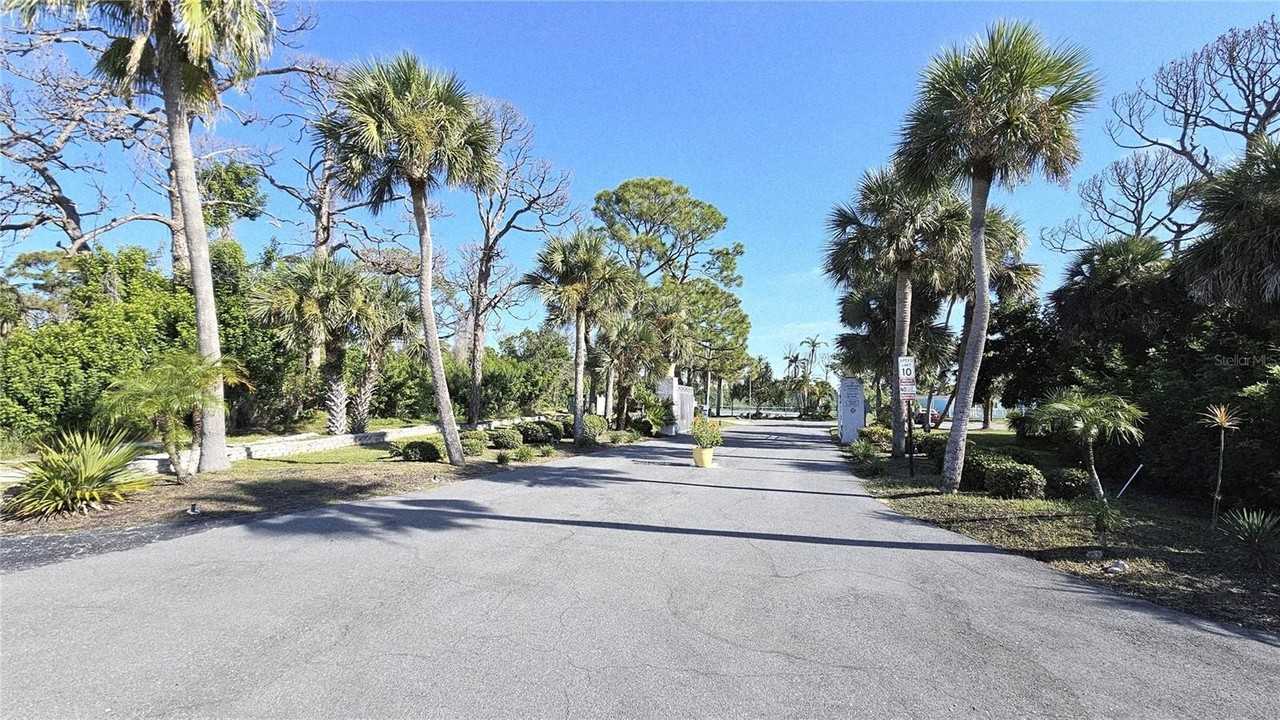 1401 S Mccall Rd #301A - Photo 3 of 22