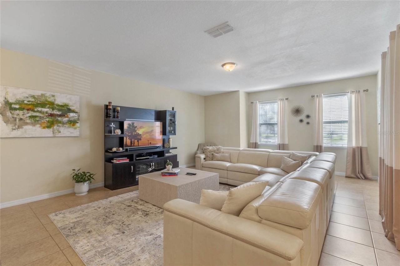 15184 Avenue Of The Arbors - Photo 4 of 15