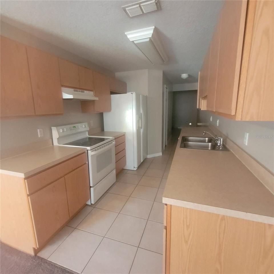 1112 Tennessee Avenue - Photo 6 of 14