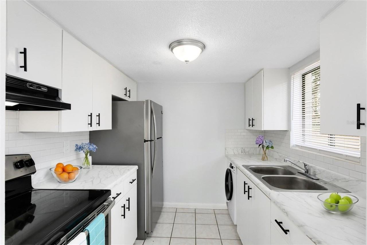 2000 15th Ct Nw #15 - Photo 3 of 15