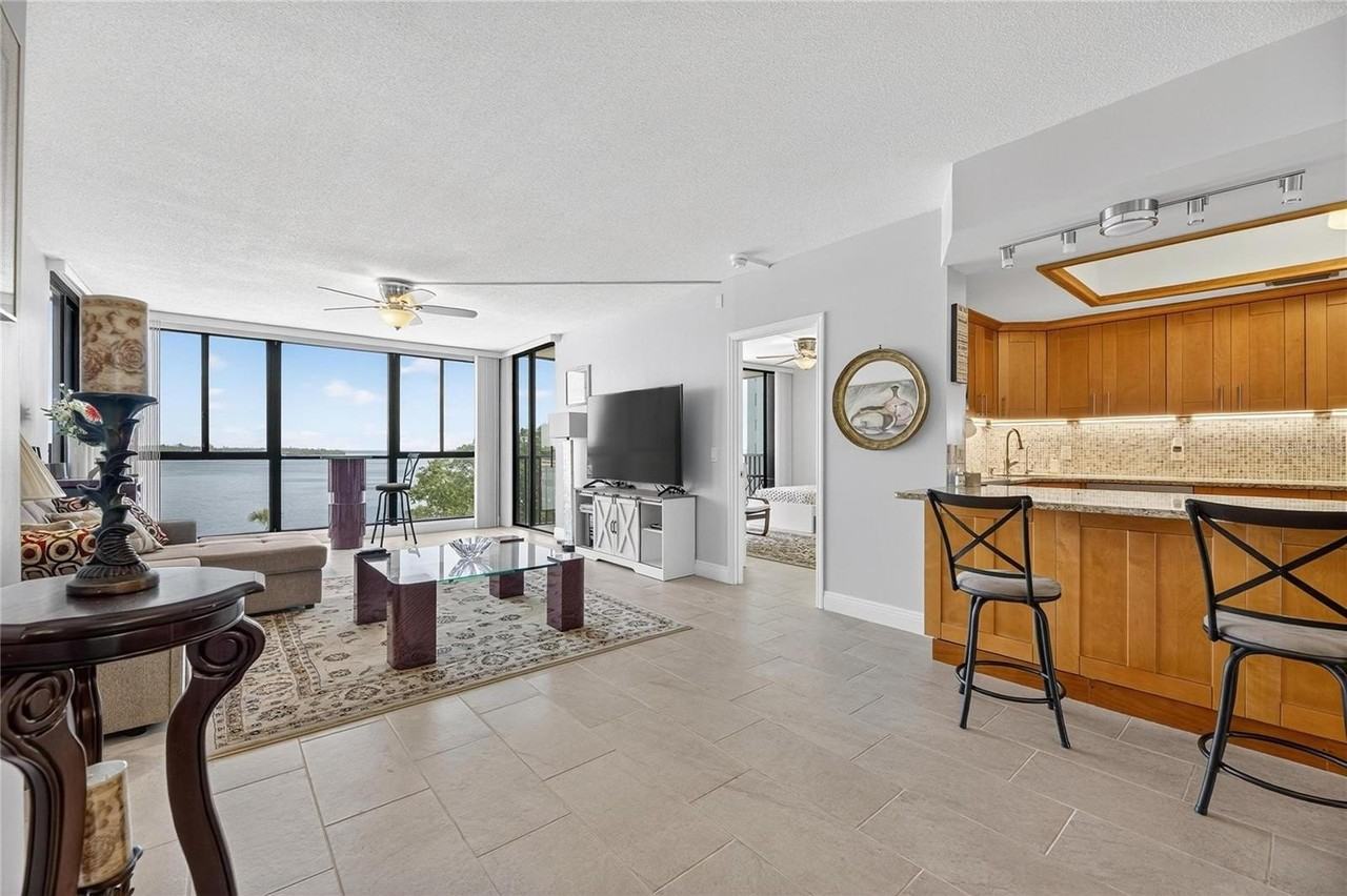 7100 Sunshine Skyway Ln S #503 - Photo 6 of 50