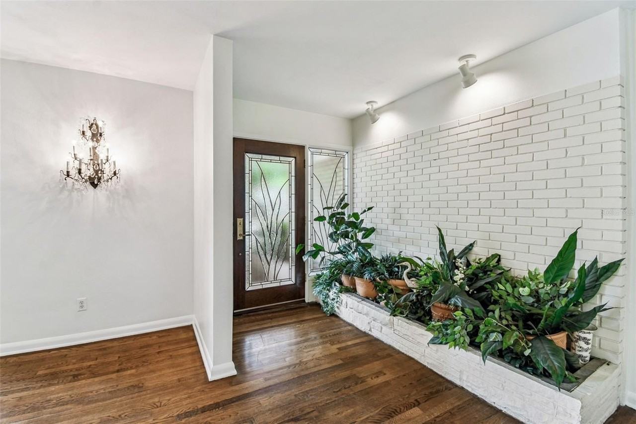 4508 Henderson Blvd - Photo 6 of 24