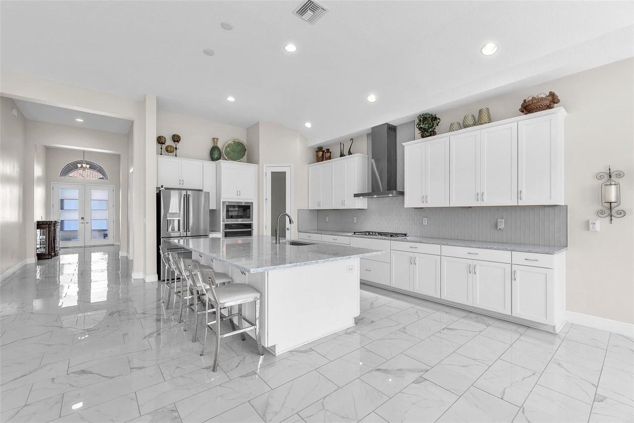 11305 Hawks Fern Dr - Photo 7 of 31