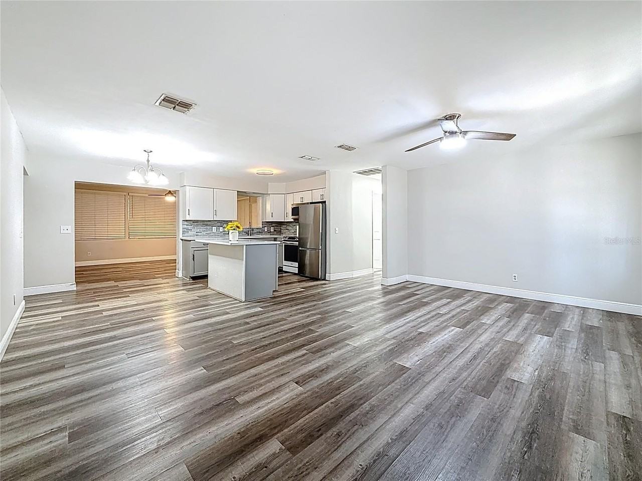 1614 Braund Ave - Photo 3 of 29