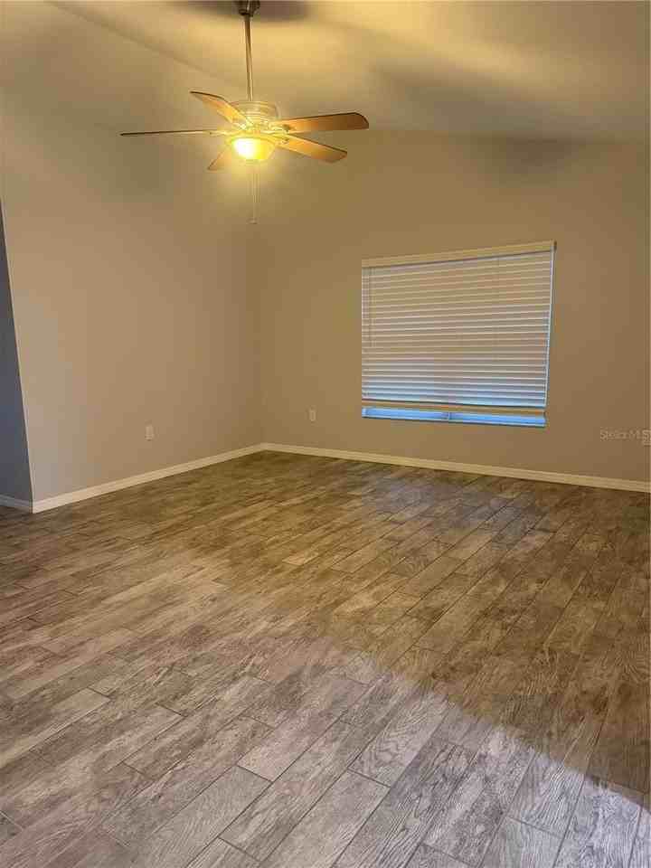 2596 Landover Blvd - Photo 5 of 16