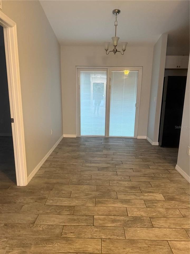 2596 Landover Blvd - Photo 6 of 16