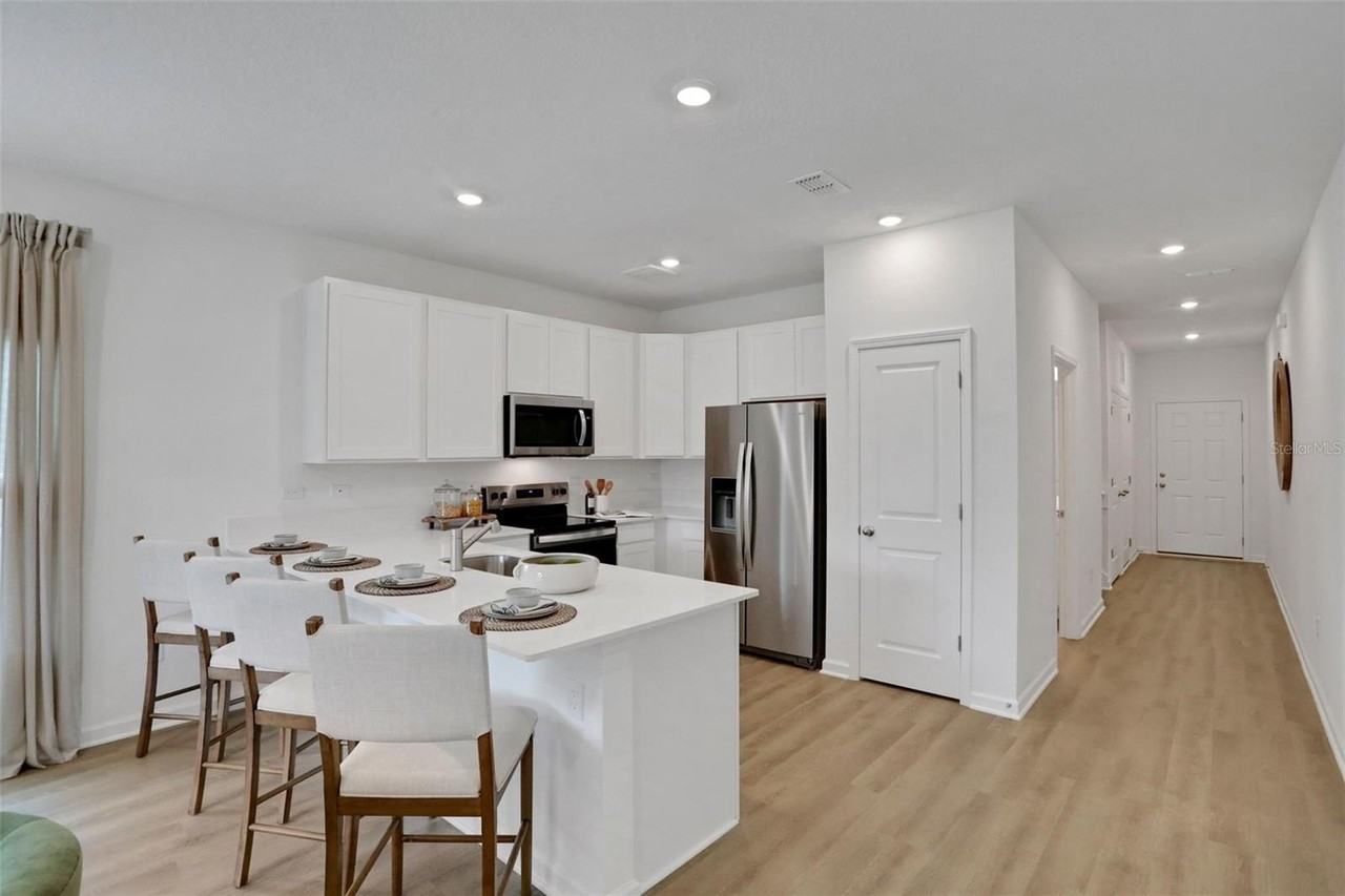 733 Sailor Grove Ln - Photo 4 of 25