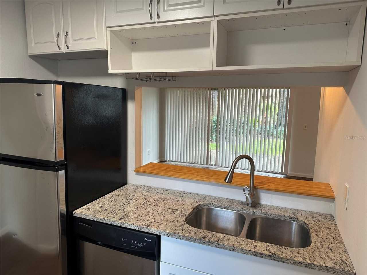 10453 Carrollbrook Circle #122 - Photo 4 of 17