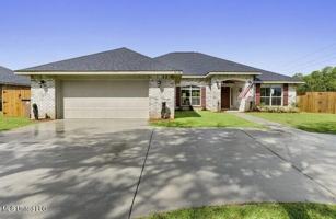 featured image of 14139 Hudson Krohn Rd