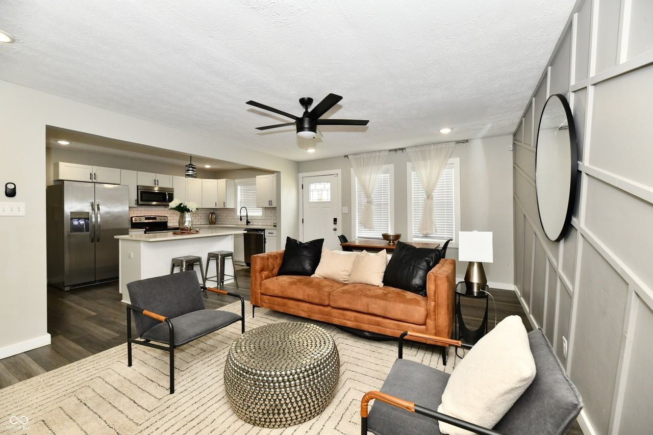 1929 Prospect St - Photo 4 of 35