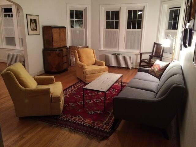 1459 West Elmdale Avenue #3 - Photo 2 of 13