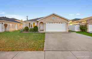 featured image of 8508 S Oketo Ave