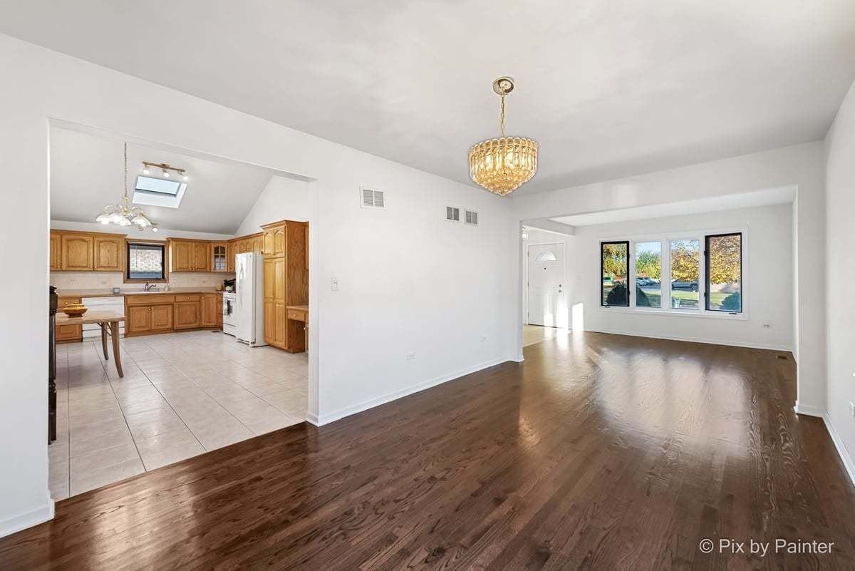 8508 S Oketo Ave - Photo 5 of 36