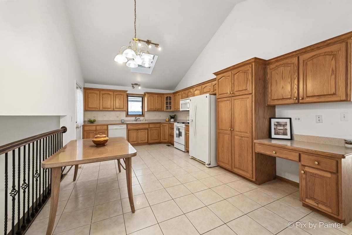 8508 S Oketo Ave - Photo 7 of 36