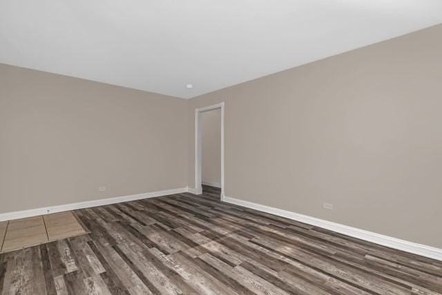 1512 Lincoln Pl - Photo 3 of 20