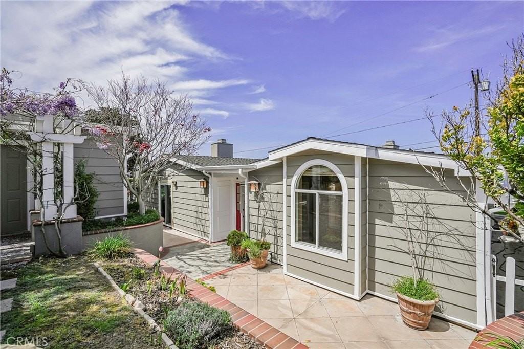 117 Paseo De Granada - Photo 4 of 20