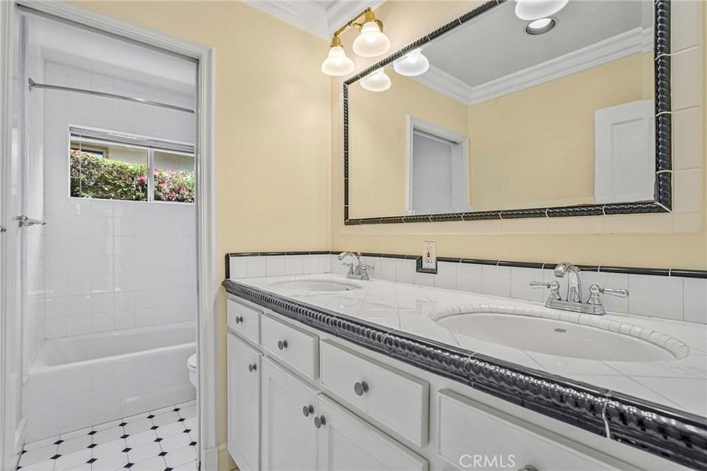 117 Paseo De Granada - Photo 6 of 20