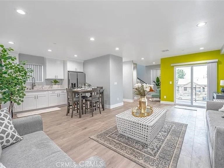 232 E Gage Ave - Photo 2 of 14