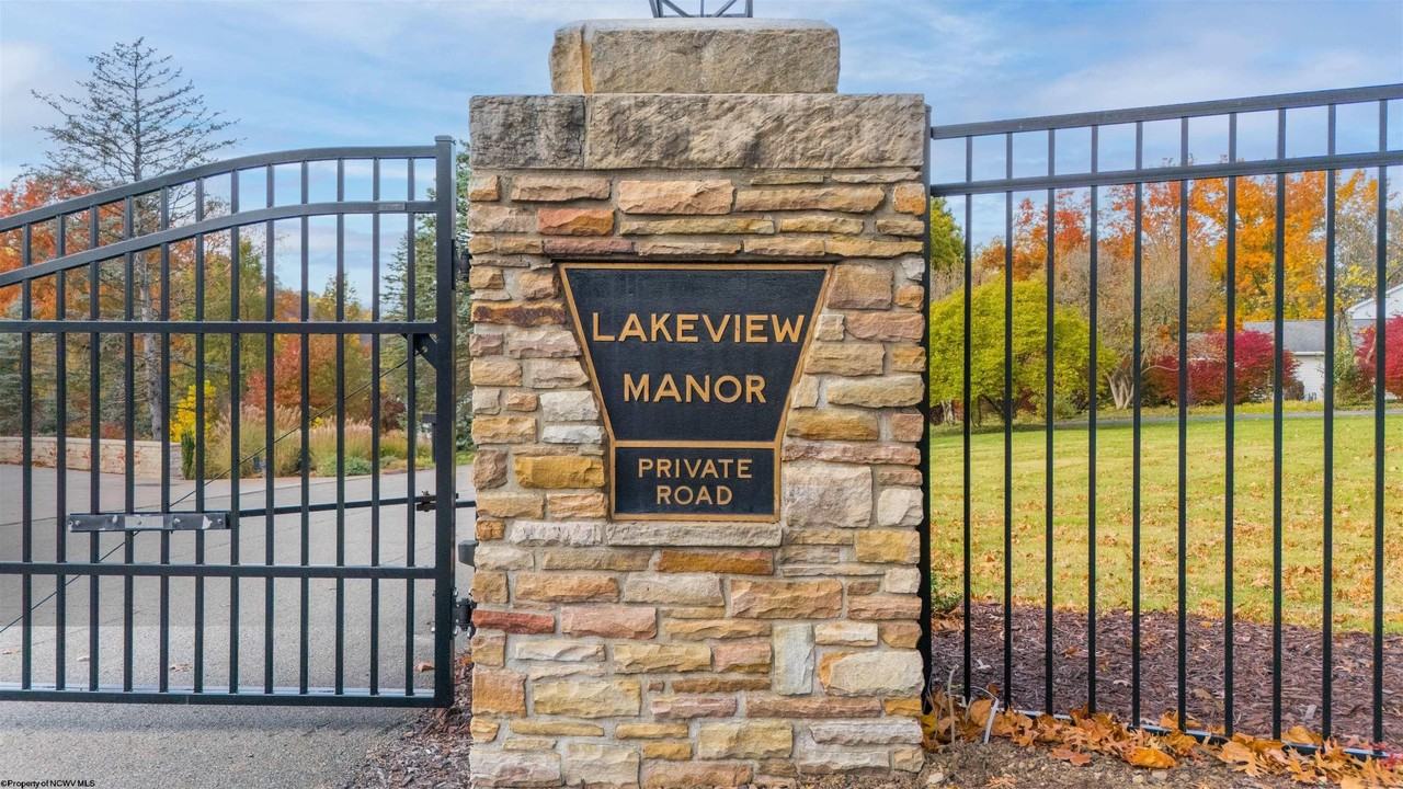 272 Lakeview Dr - Photo 5 of 41