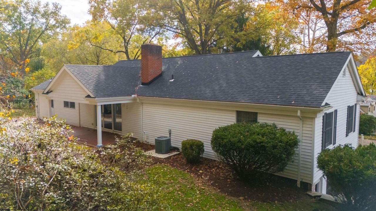 272 Lakeview Dr - Photo 6 of 41