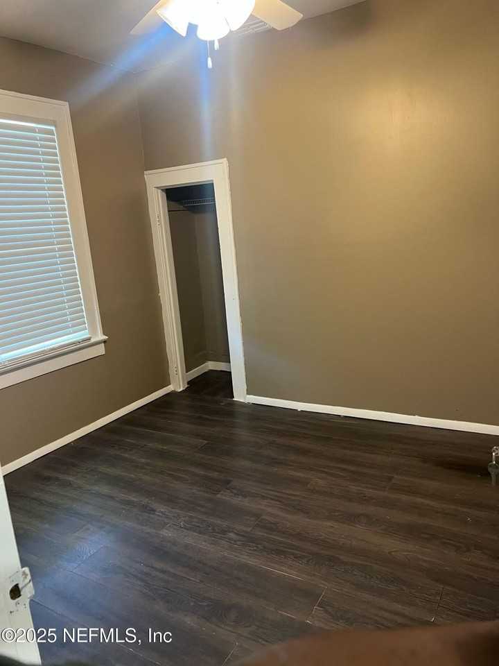 2815 Fleming St - Photo 2 of 42