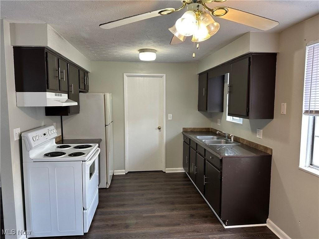 115 Westminster Ave - Photo 2 of 14