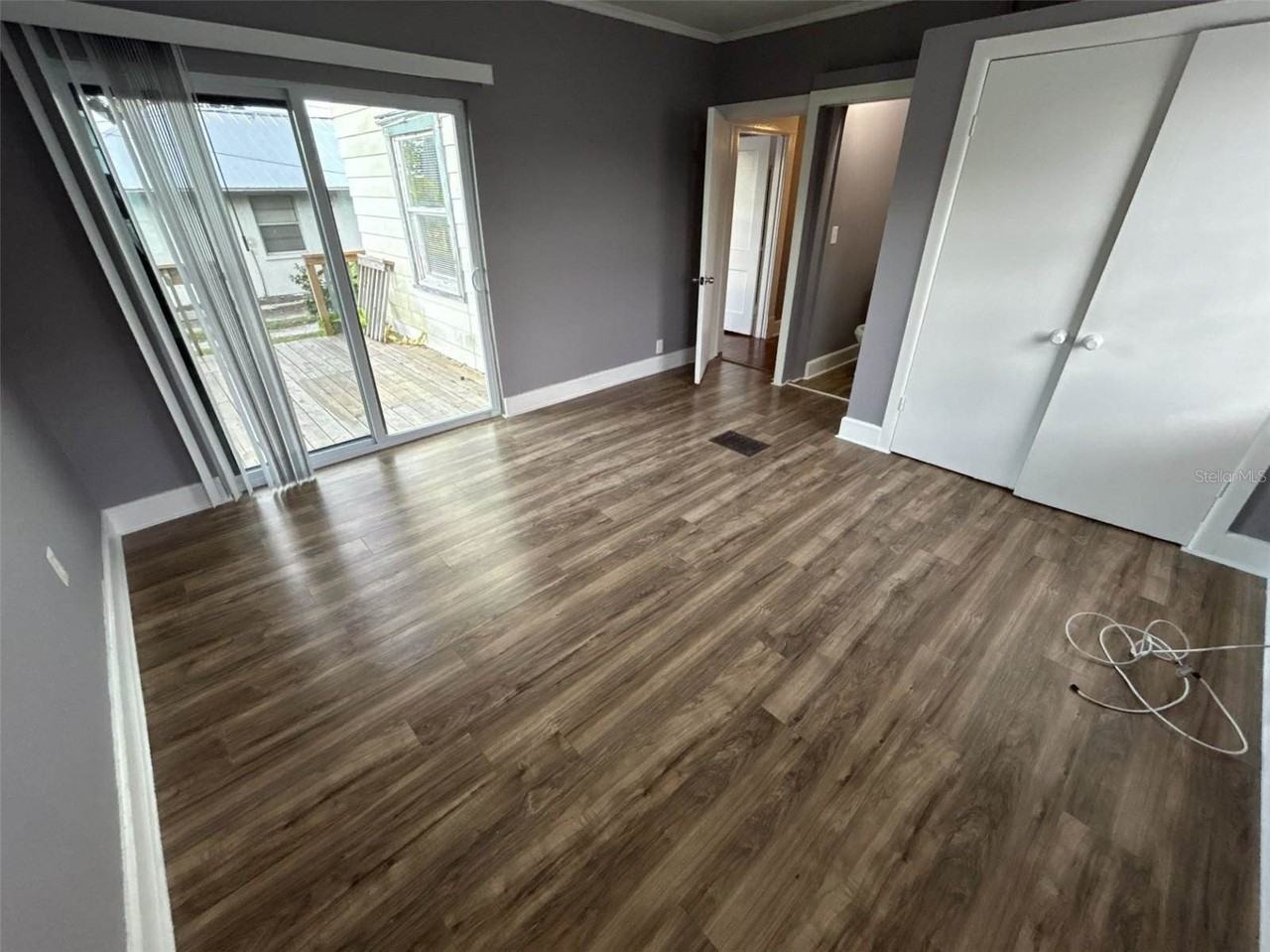 620 5th Ave W - Photo 2 of 13