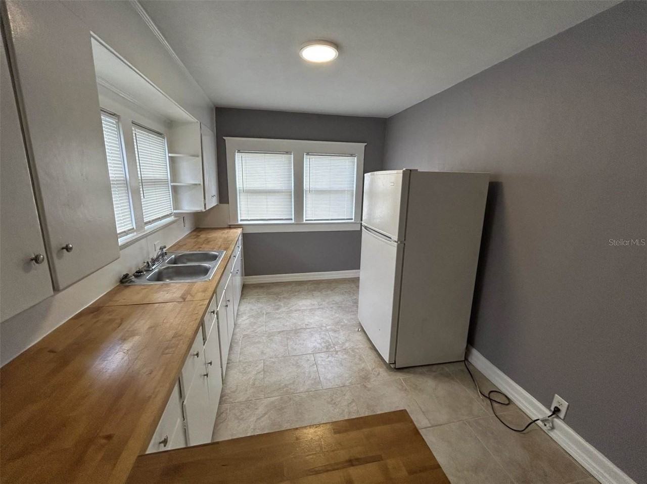 620 5th Ave W - Photo 3 of 13