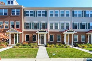 featured image of 60 Litchfield Ln