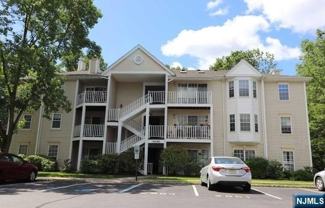 656 Plum Ter - Photo 1 of 1