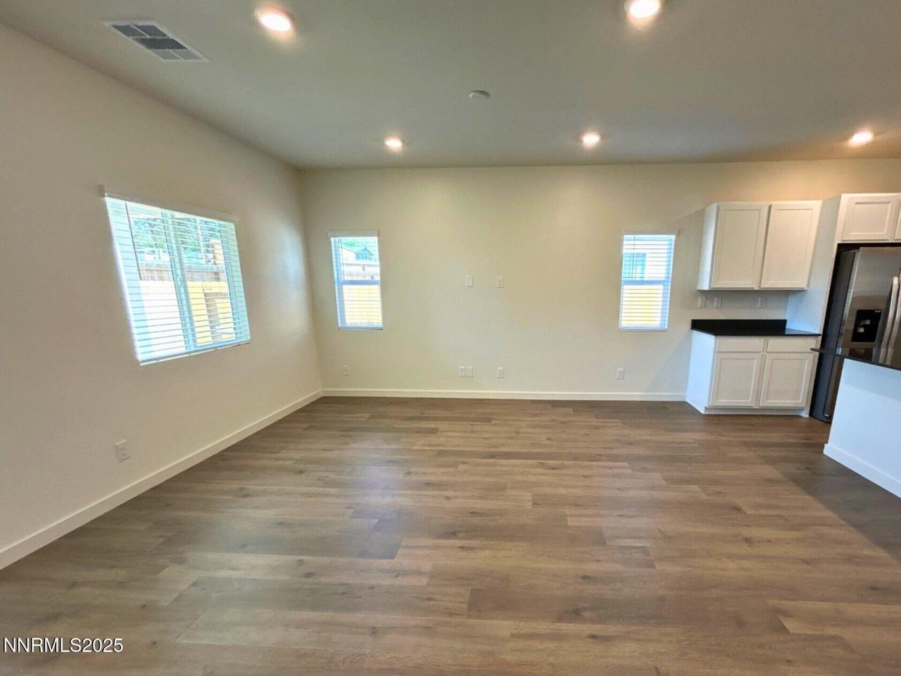 7748 Blue Gulch Rd - Photo 6 of 17