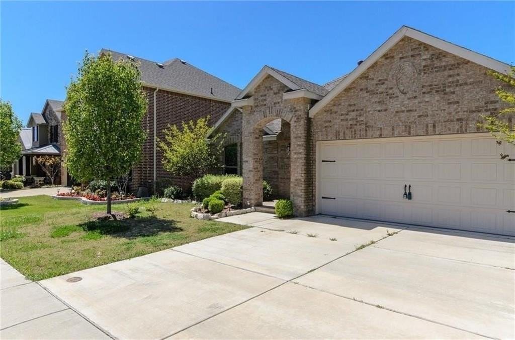 3404 Evening Wind Rd - Photo 2 of 24