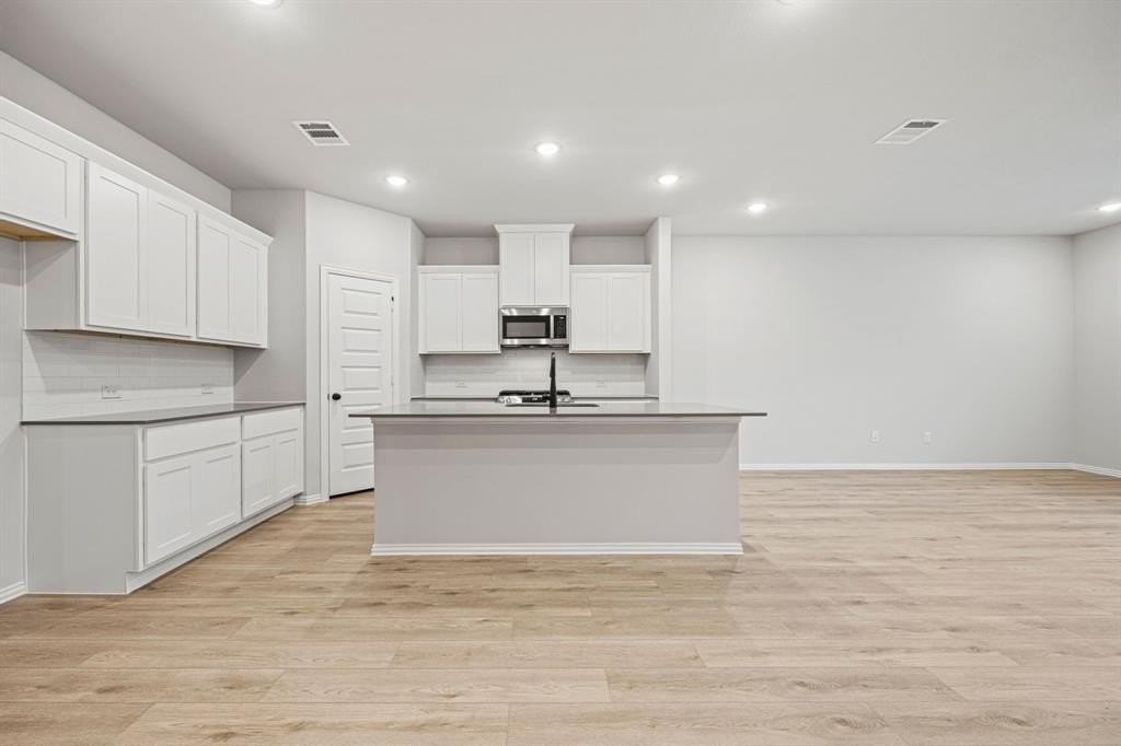 3204 Royal Forest Drive - Photo 6 of 35