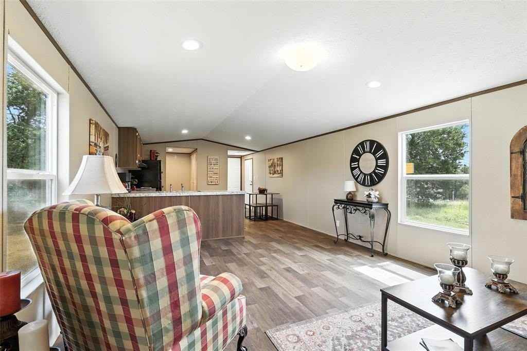 4214 W Virginia Dr - Photo 4 of 33