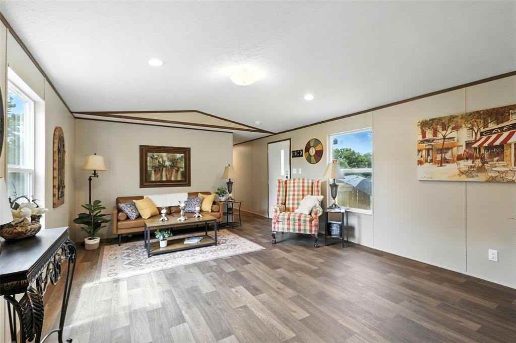 4214 W Virginia Dr - Photo 5 of 33