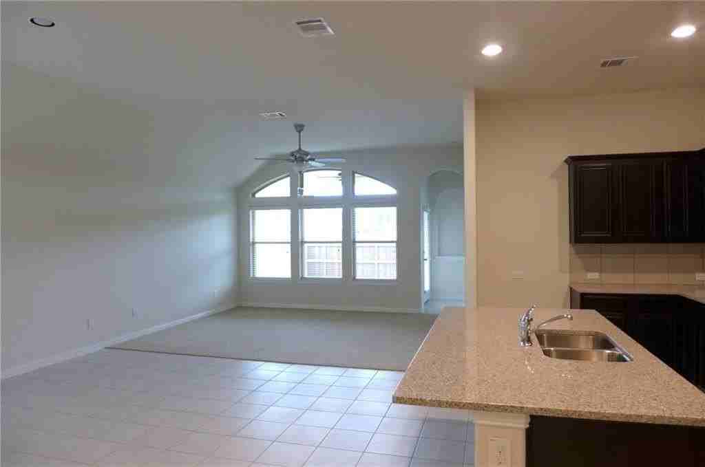 3114 Grand Bay Dr - Photo 5 of 11