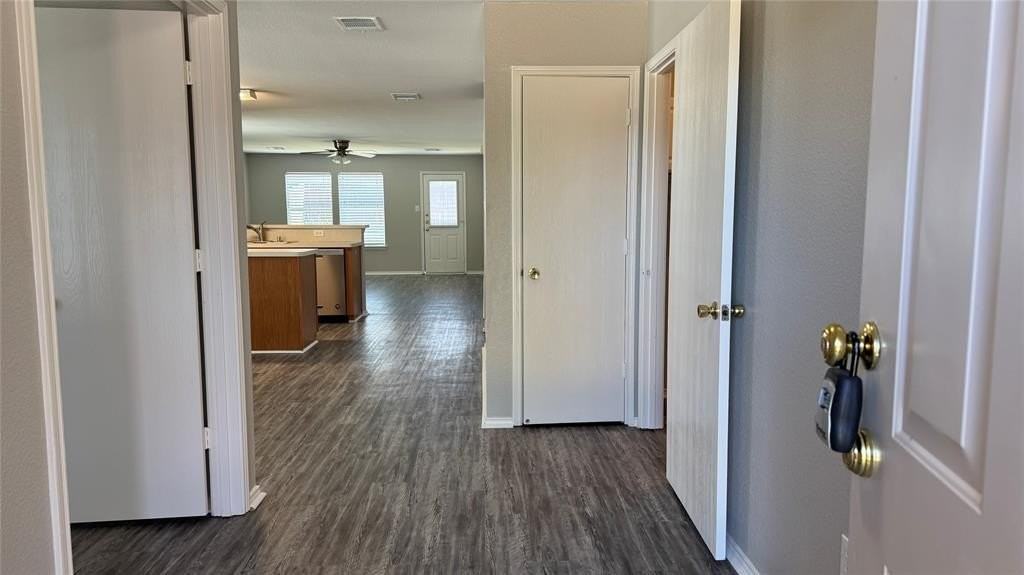 907 Post Oak Trail - Photo 4 of 31