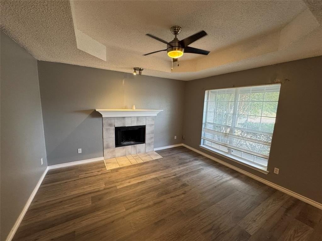 1227 Brittany Way - Photo 2 of 28