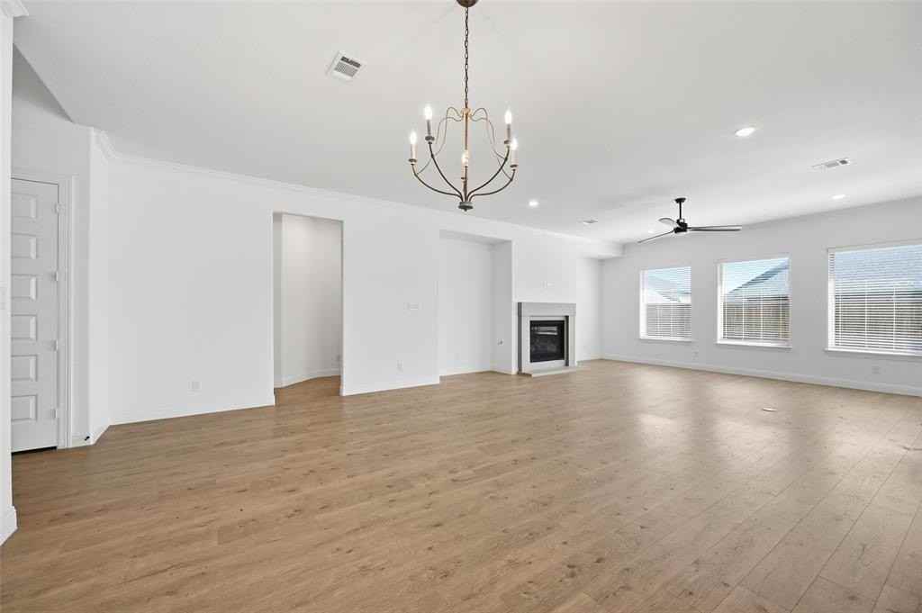 513 Fieldstone Ln - Photo 5 of 18