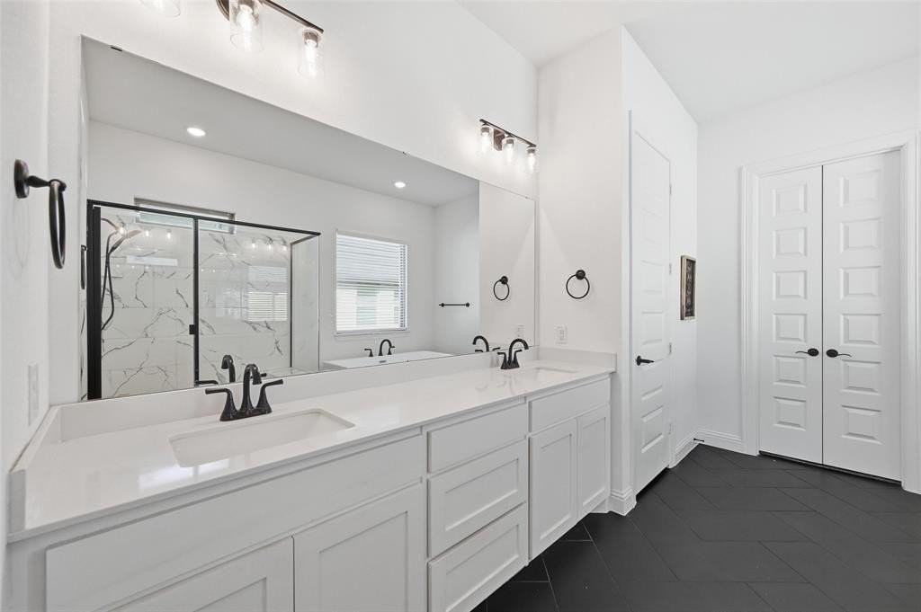 513 Fieldstone Ln - Photo 6 of 18