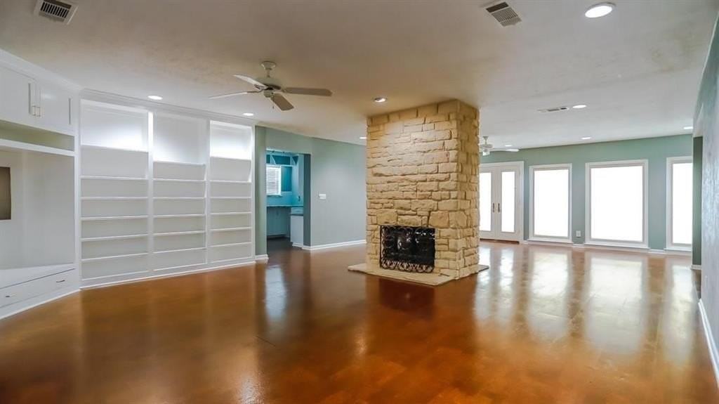 614 Twilight Trl - Photo 5 of 24