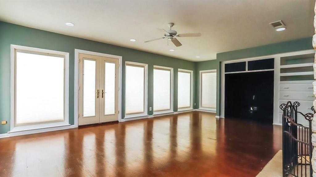 614 Twilight Trl - Photo 7 of 24